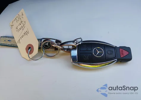 2012 Mercedes-Benz Cls 550 z USA, uszkodzony, nr VIN WDDLJ7DB5CA008310